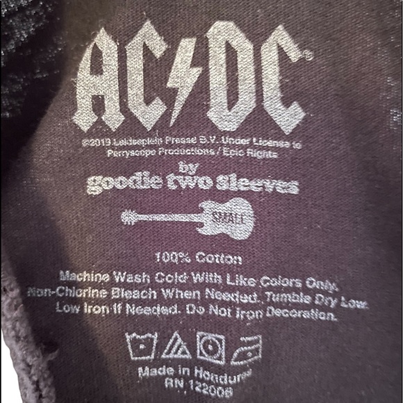 Goodie Two Sleeves AC/DC T-SHIRT - Picture 3 of 3